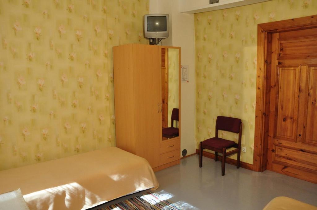 Tiia Guesthouse Pärnu Oda fotoğraf
